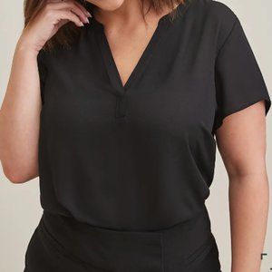 Georgette Hi-Low Short Sleeve Blouse